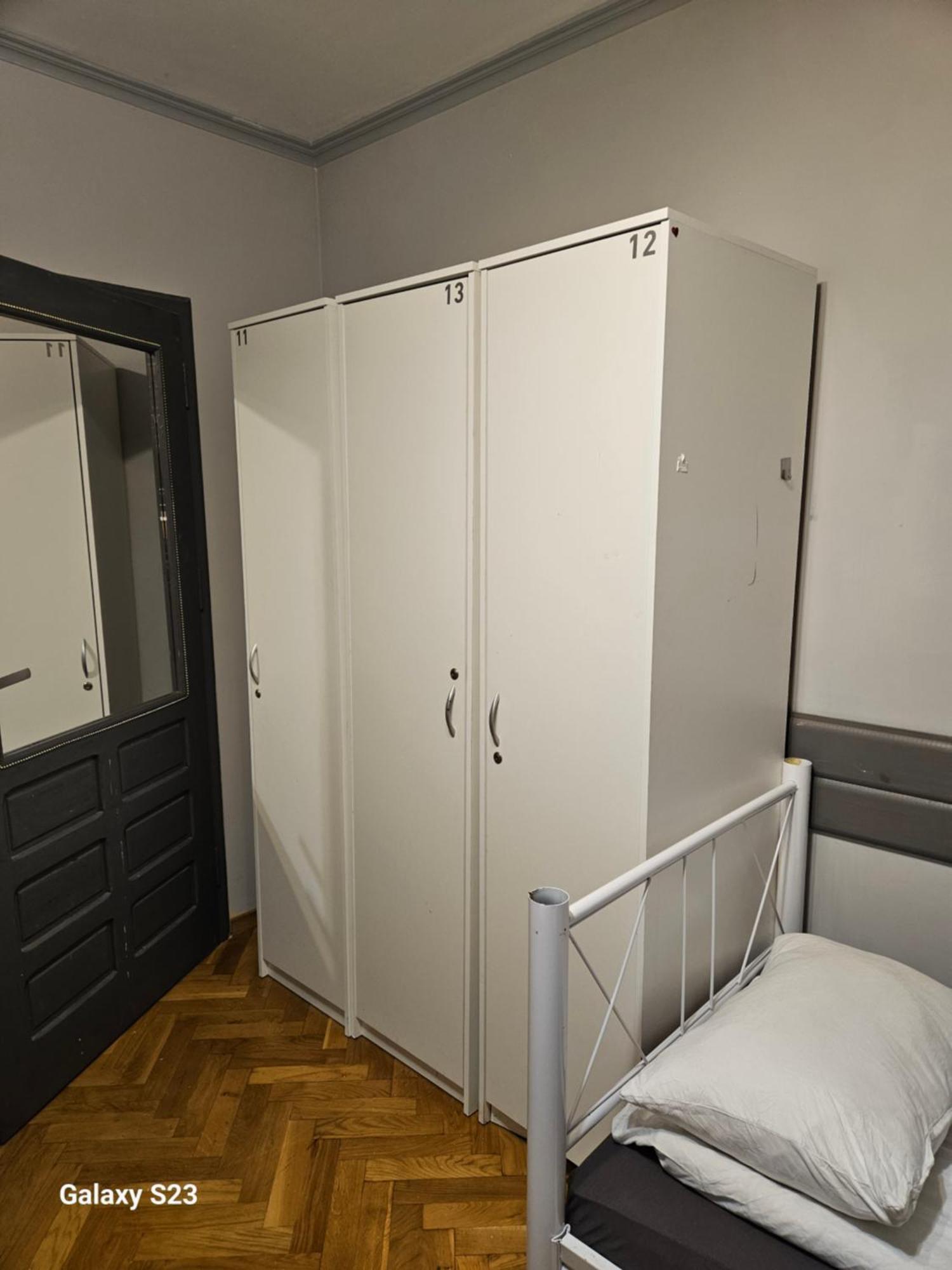 Pokoje Pracownicze Кімнати Для Працівників,Гуртожиток Swarzędz Esterno foto